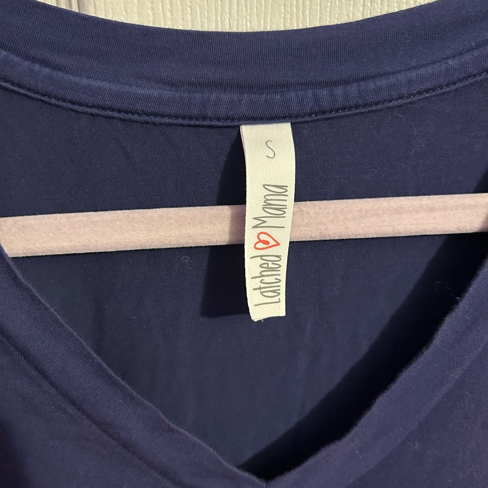 Small navy Latched Mama nursing tee - Picture 2 of 4